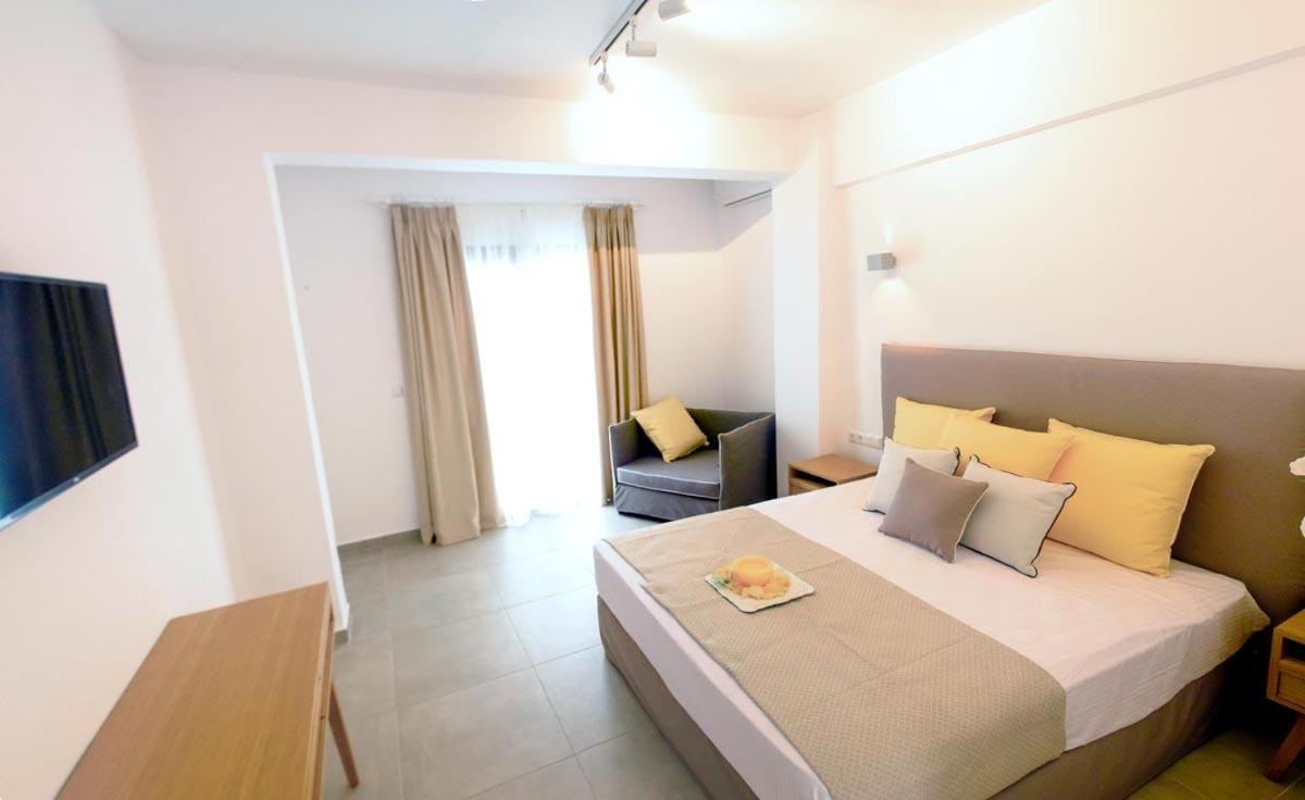 Stavros Beach Hotel Buitenkant foto
