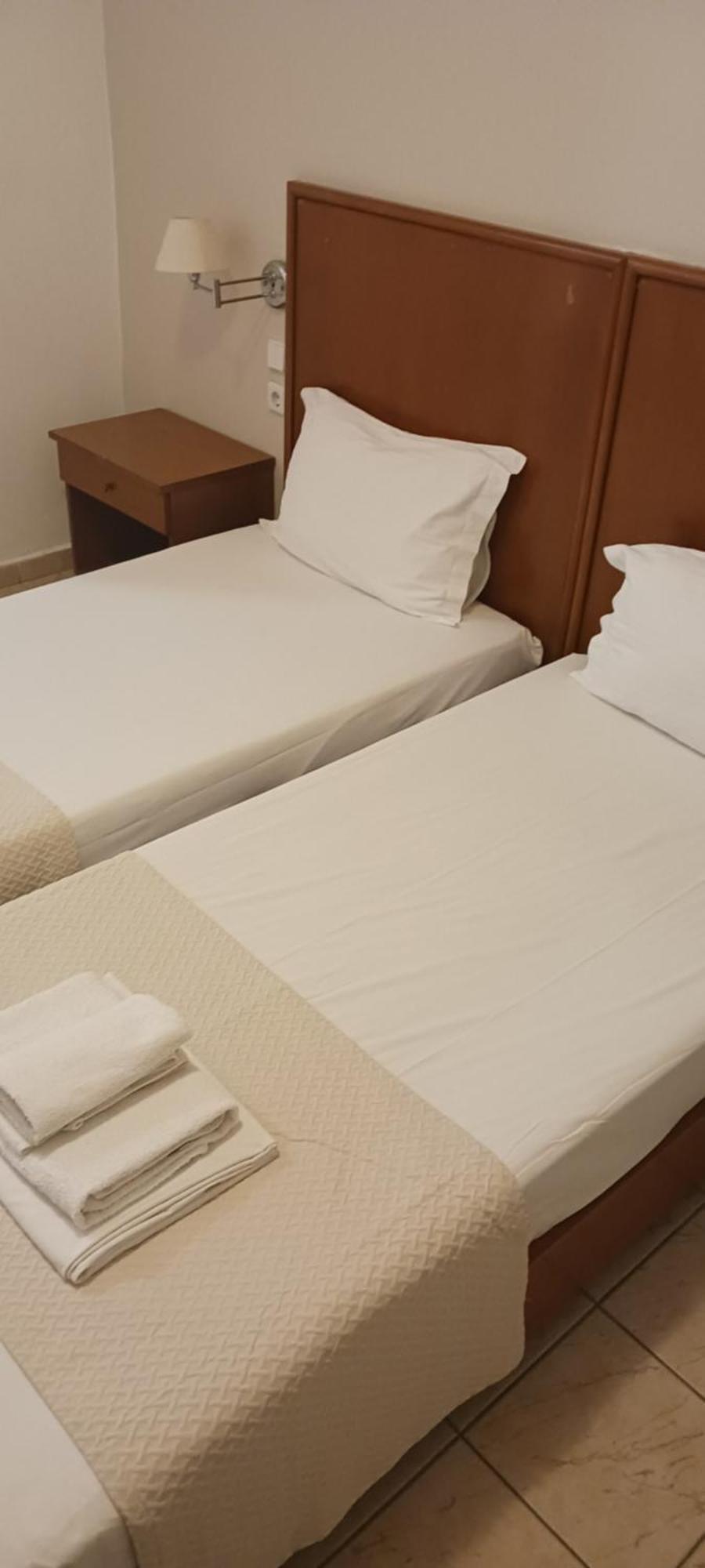 Stavros Beach Hotel Buitenkant foto