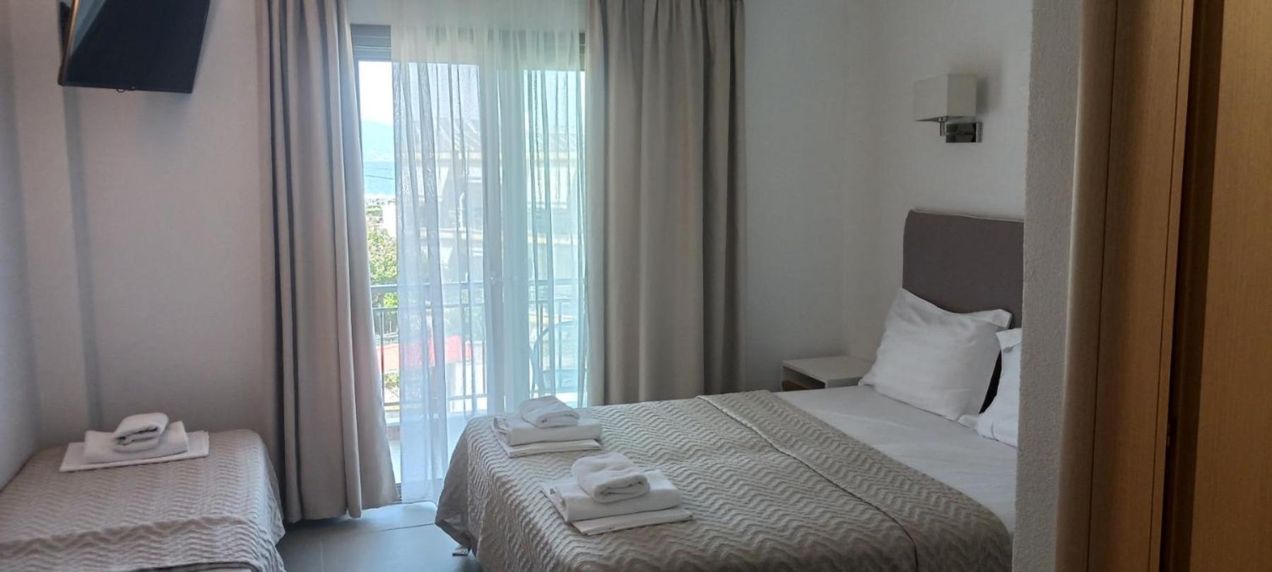 Stavros Beach Hotel Buitenkant foto